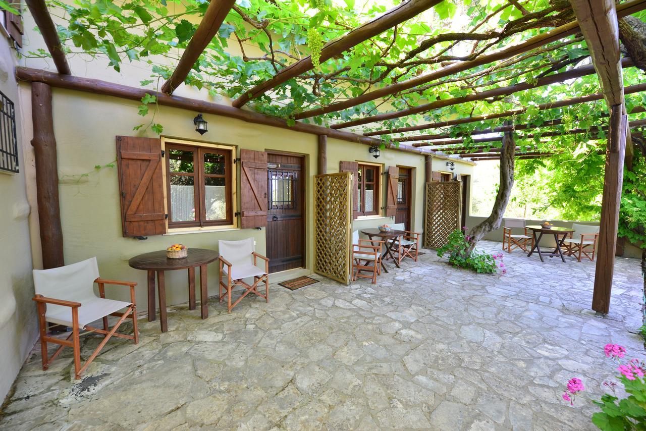 Viglatoras Apartment Sarkhos Exterior photo